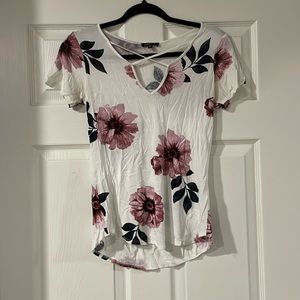 Dynamite floral tshirt